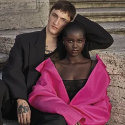 Born in Roma Extradose Donna