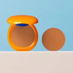 Fond de Teint Compact Bronzant SPF10