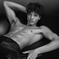 Spicebomb Dark Leather